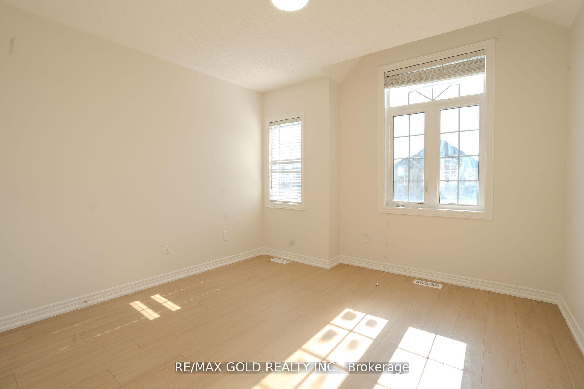Photo 18 of 4 Bilby Street, Brampton, Northwest Brampton — HOMEH