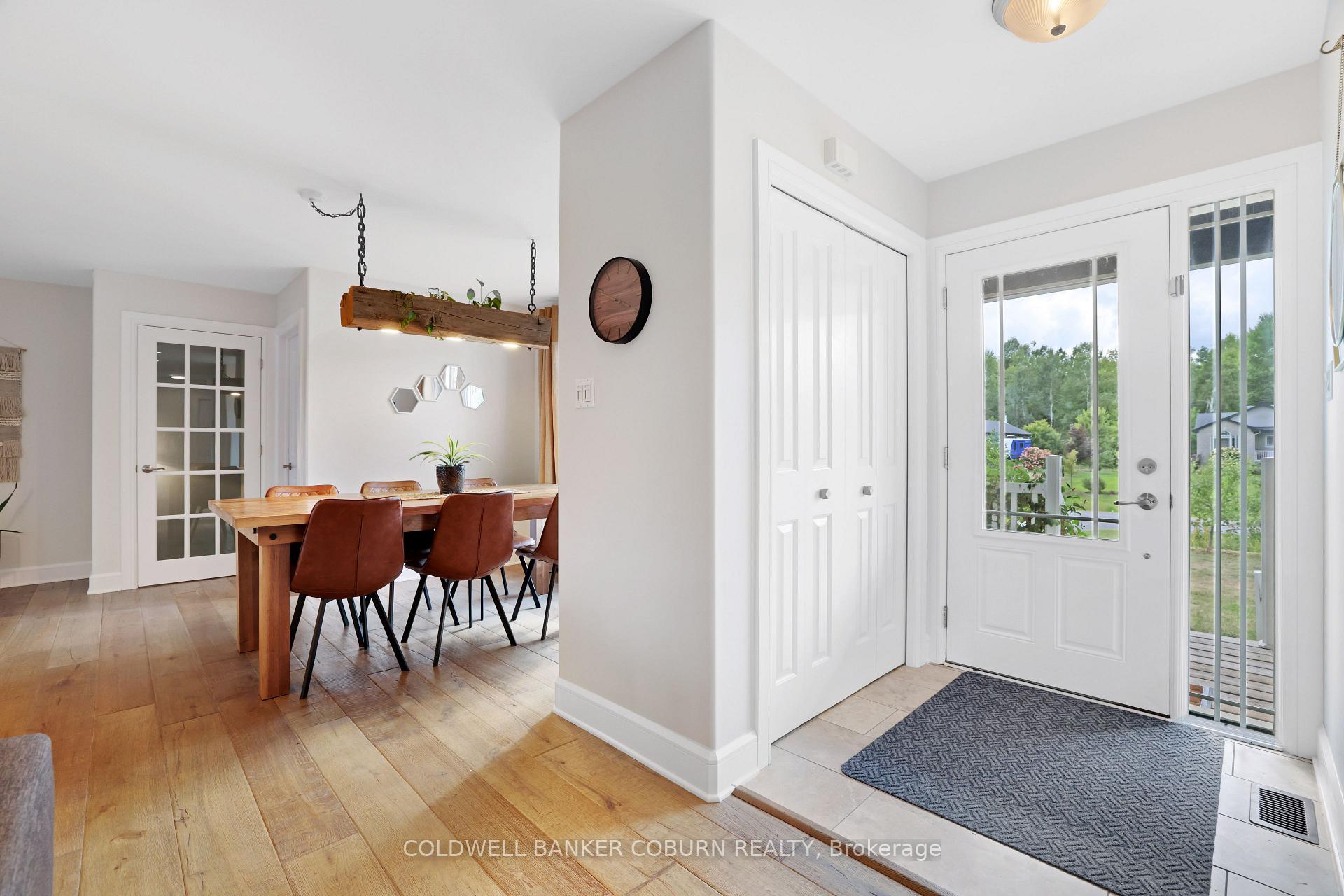 Photo 3 of 3345 Morningmist Way, Ottawa, Osgoode — HOMEH