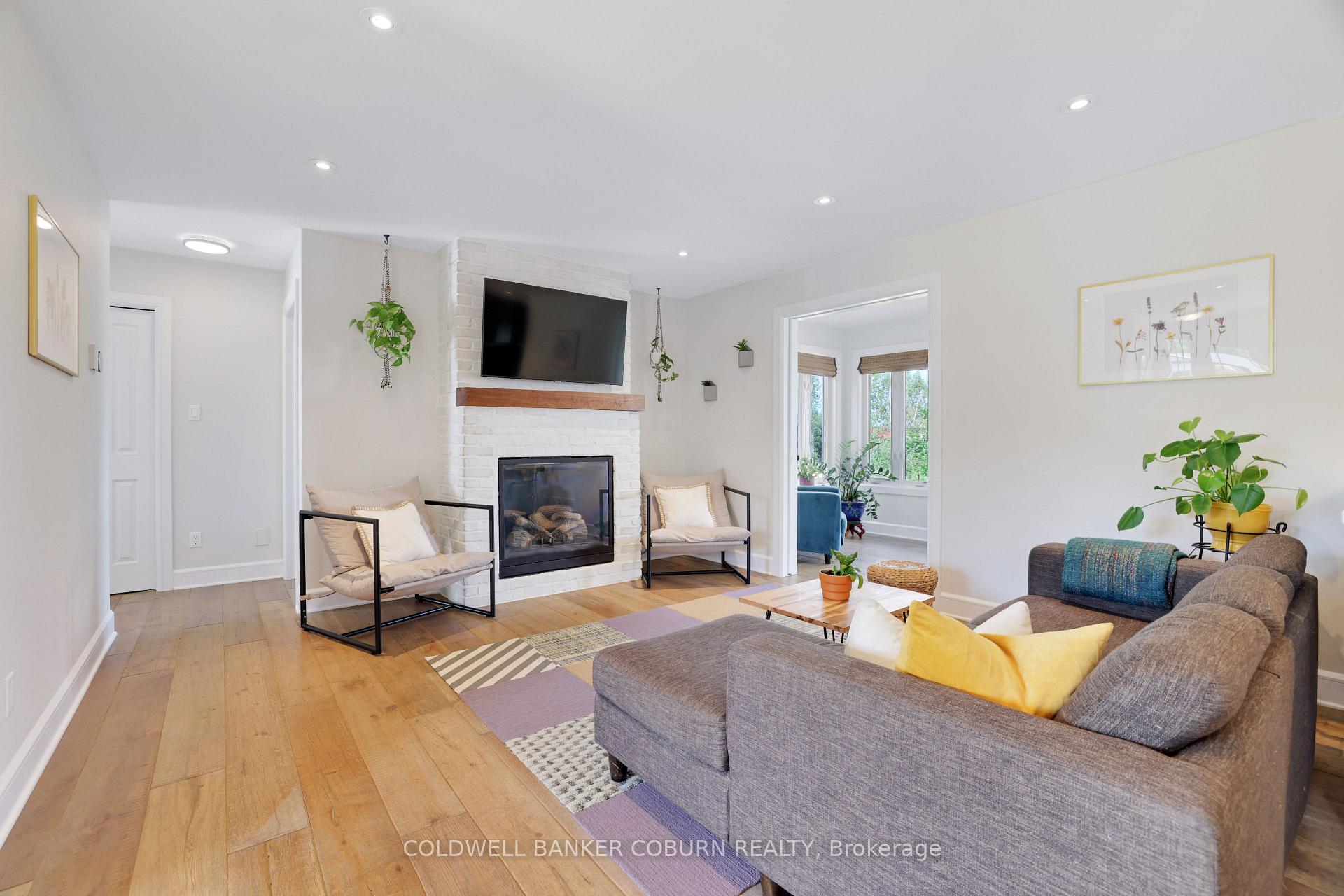 Photo 4 of 3345 Morningmist Way, Ottawa, Osgoode — HOMEH