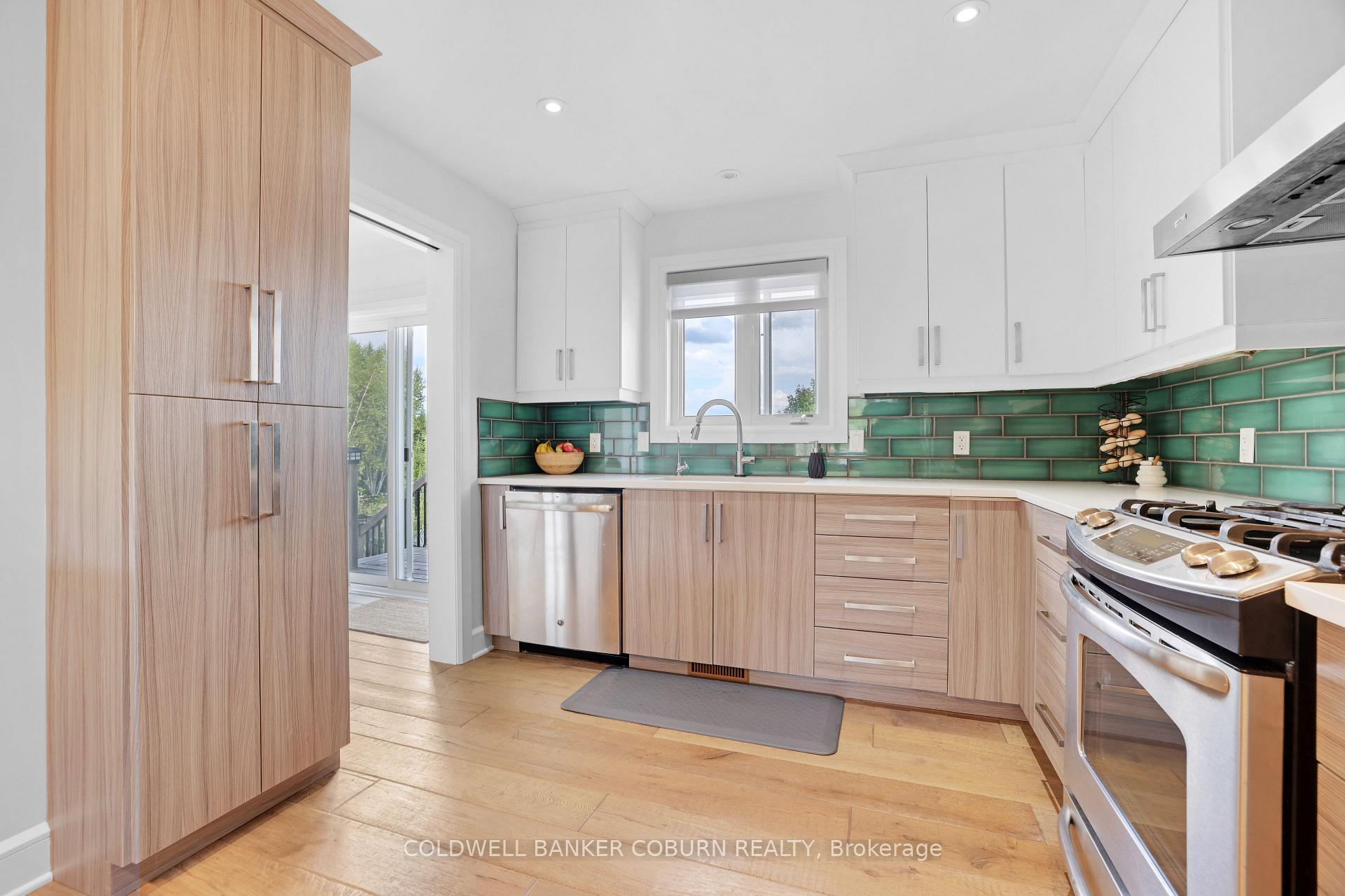 Photo 14 of 3345 Morningmist Way, Ottawa, Osgoode — HOMEH