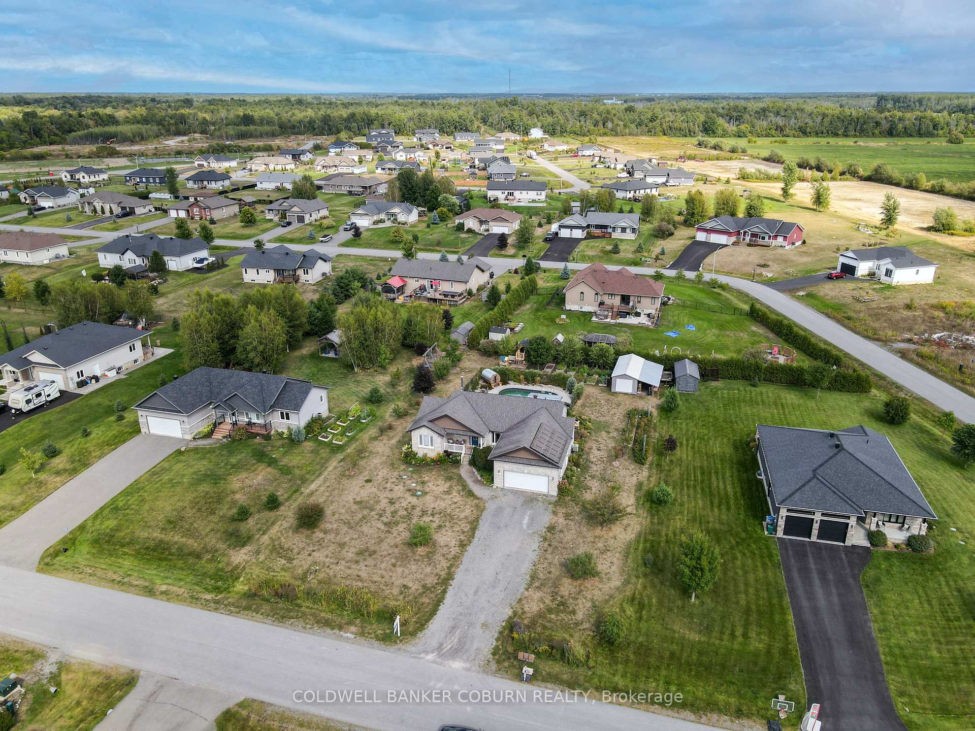 Photo 45 of 3345 Morningmist Way, Ottawa, Osgoode — HOMEH