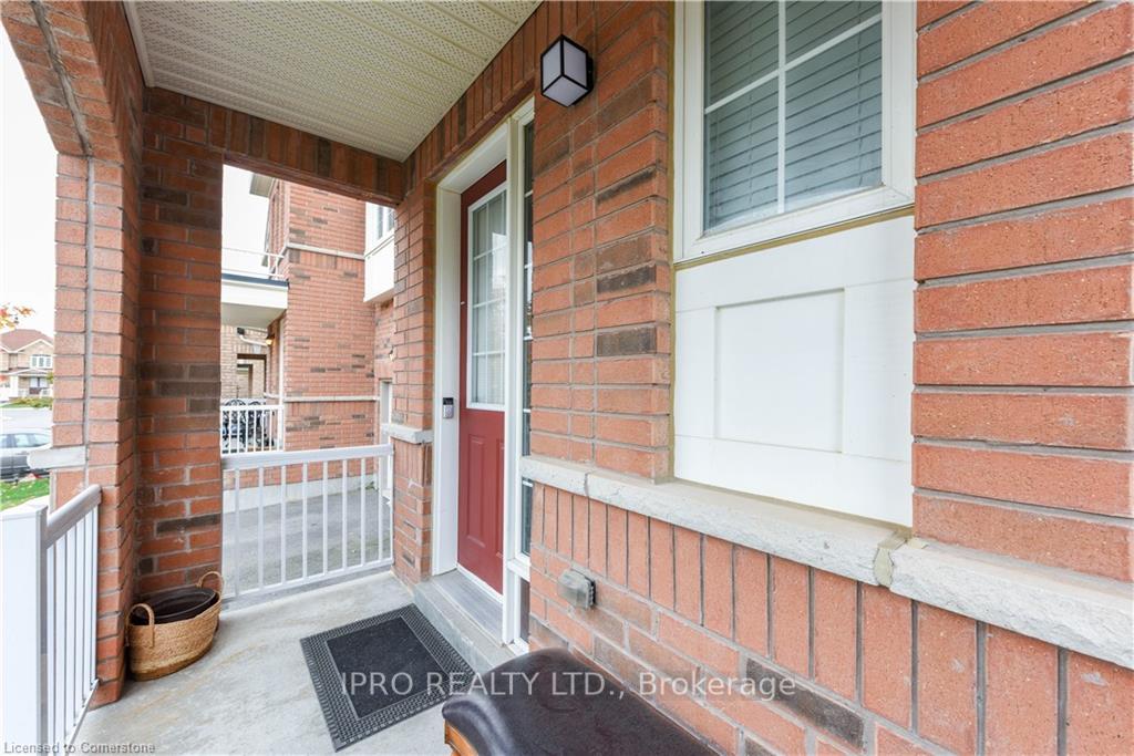 Front of 69 Vezna Crescent