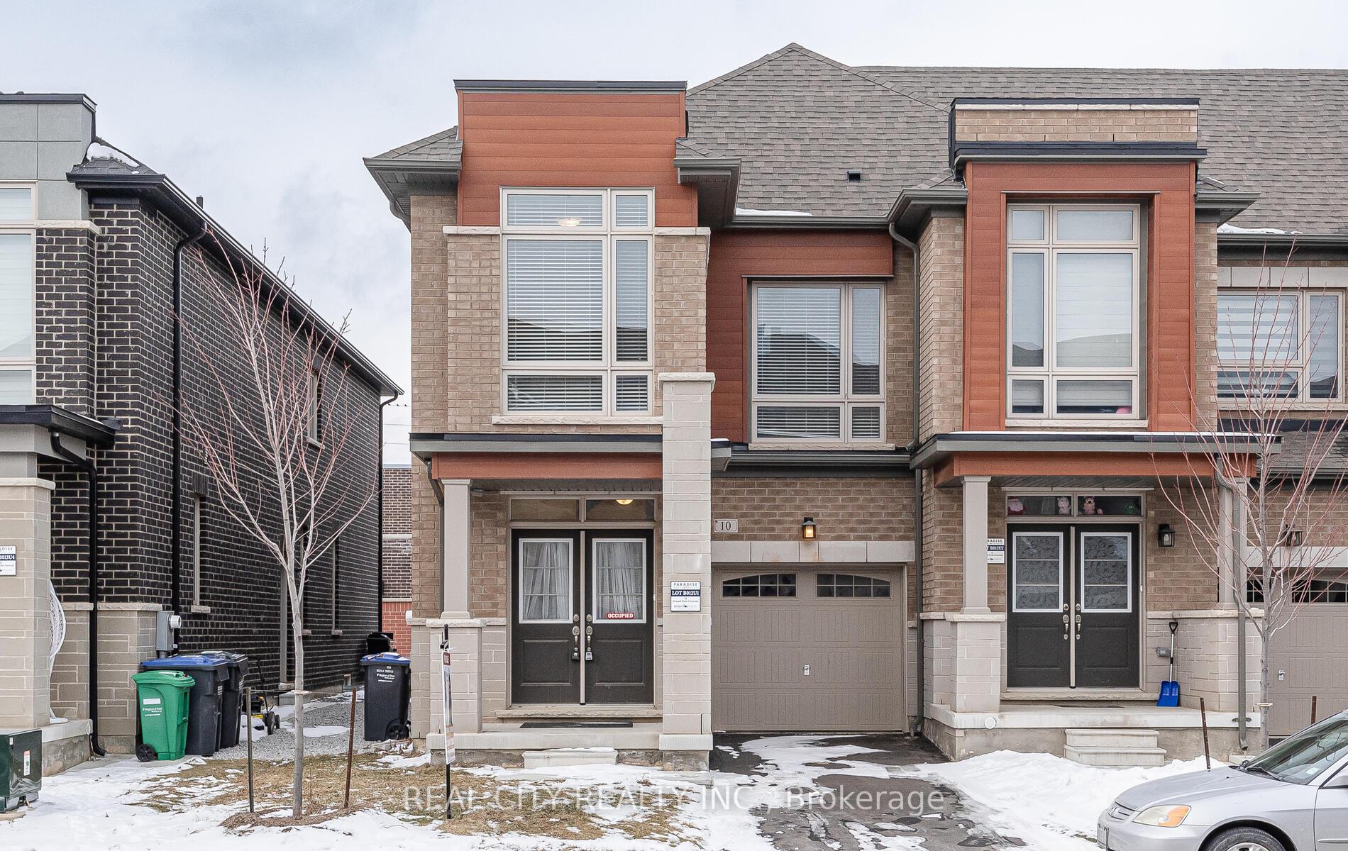 Front of 10 Donald Ficht Crescent
