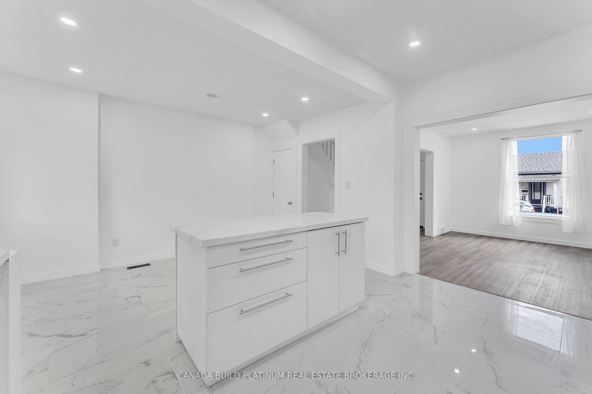 Photo 8 of 51 William Street, Hamilton, Landsdale — HOMEH