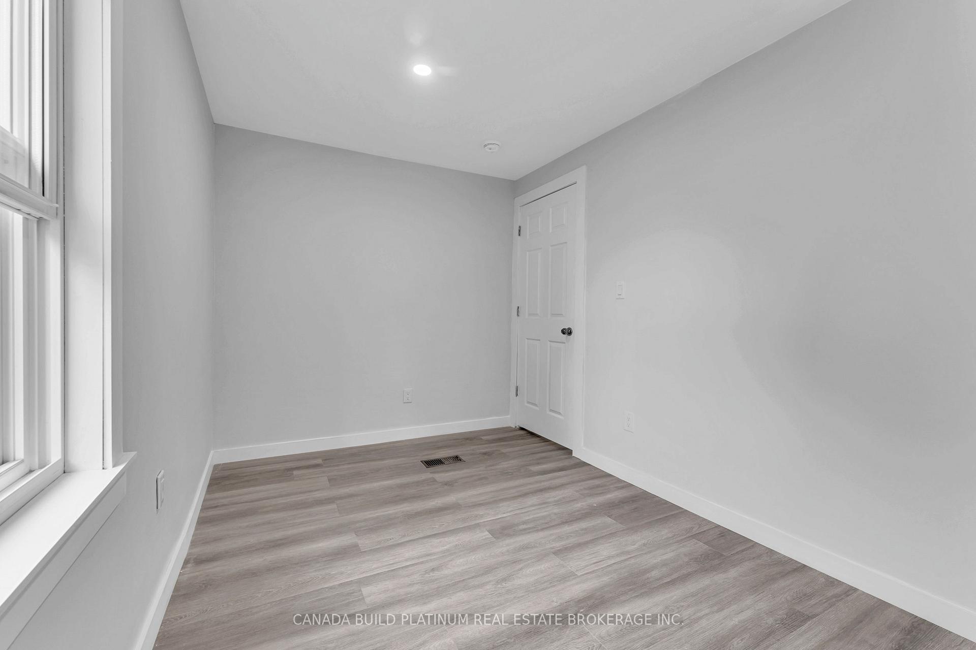 Photo 23 of 51 William Street, Hamilton, Landsdale — HOMEH