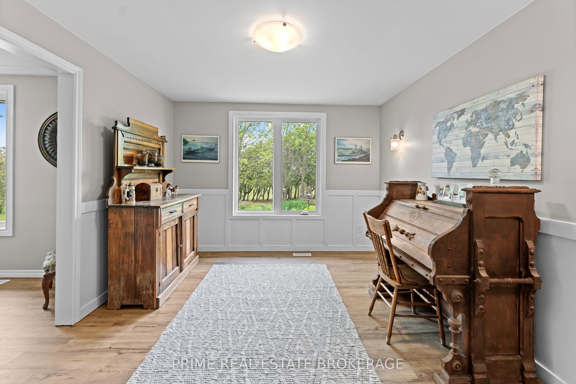 Photo 12 of 3304 Cromarty Drive, Thames Centre, Putnam — HOMEH