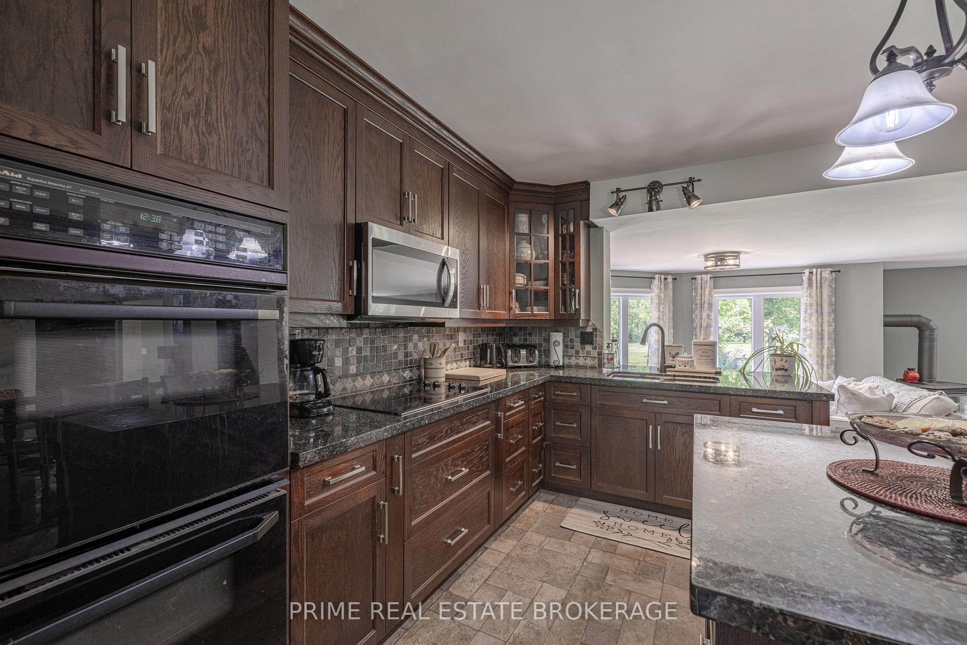 Photo 9 of 3304 Cromarty Drive, Thames Centre, Putnam — HOMEH