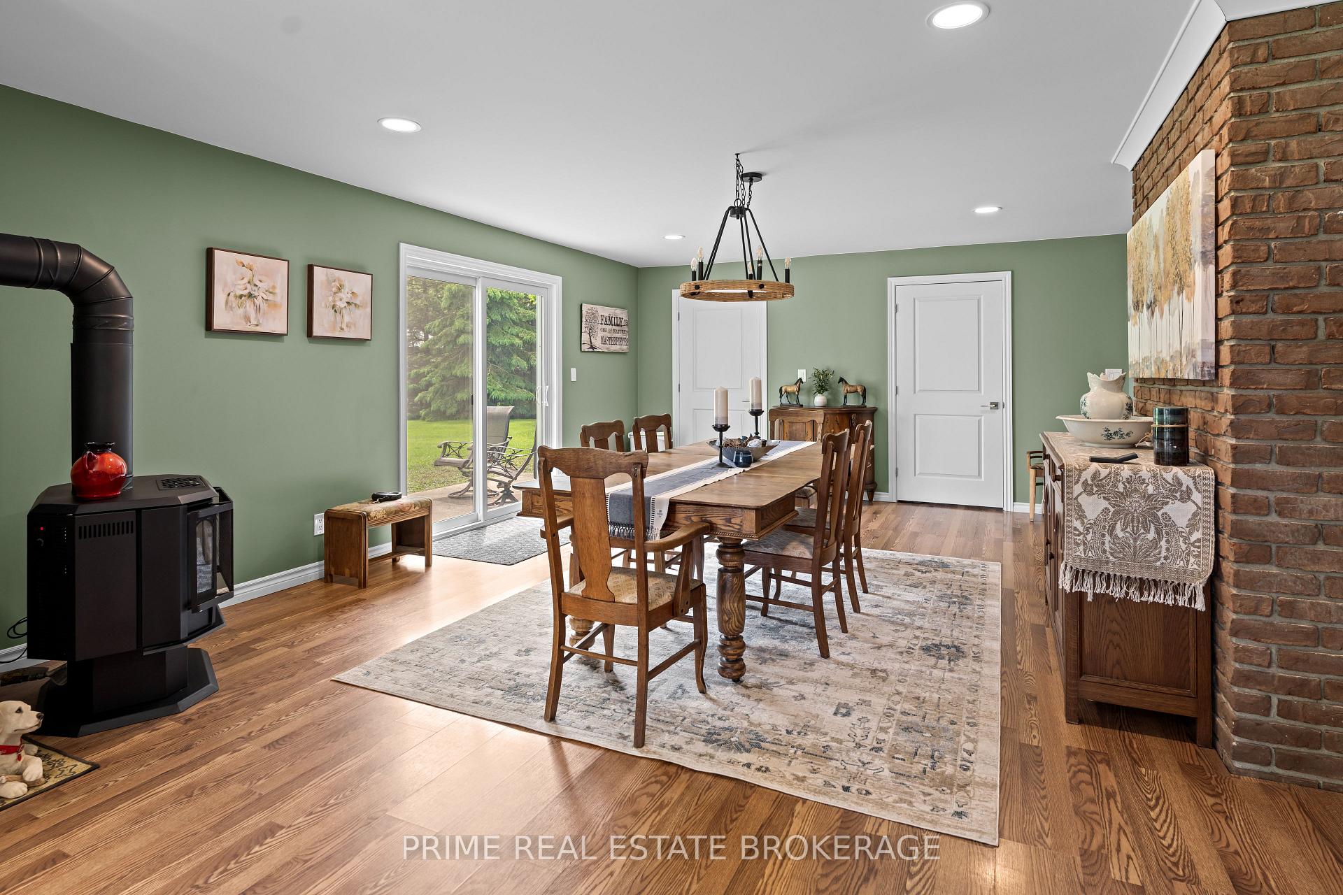 Photo 15 of 3304 Cromarty Drive, Thames Centre, Putnam — HOMEH