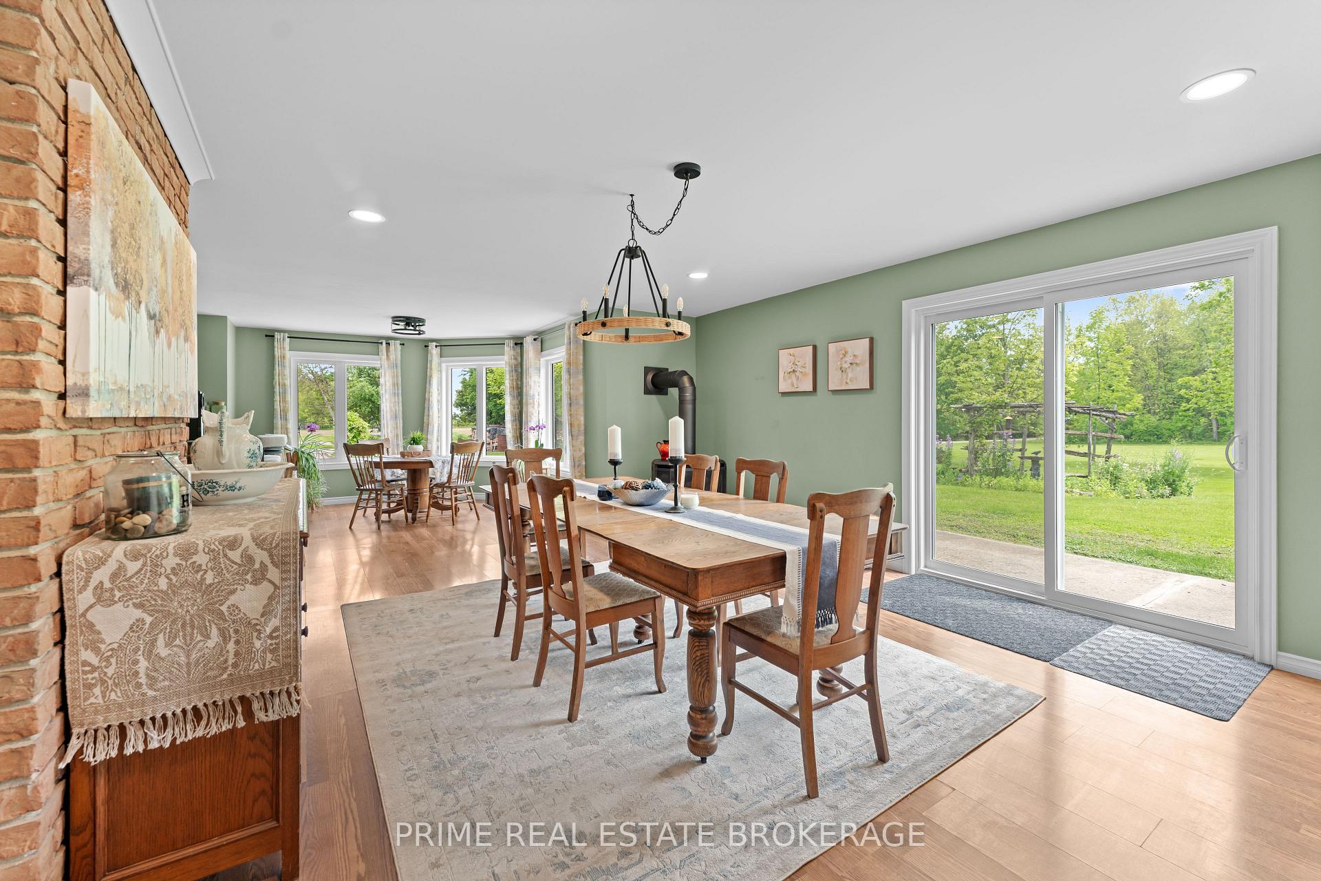 Photo 16 of 3304 Cromarty Drive, Thames Centre, Putnam — HOMEH