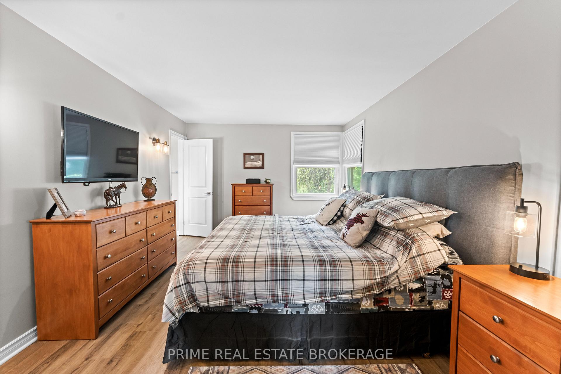 Photo 22 of 3304 Cromarty Drive, Thames Centre, Putnam — HOMEH