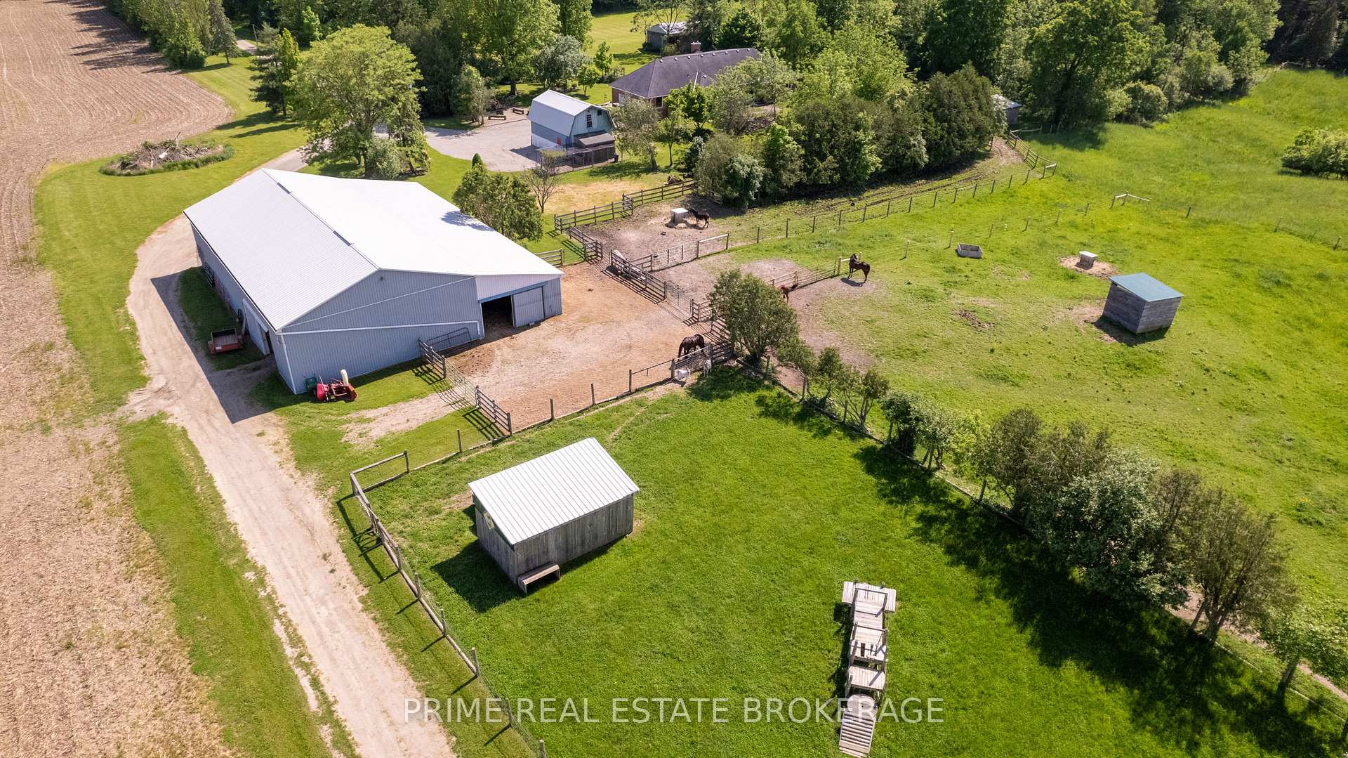 Photo 41 of 3304 Cromarty Drive, Thames Centre, Putnam — HOMEH