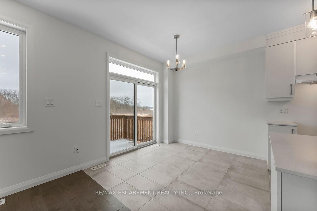 Photo 15 of 199 Alessio Drive, Hamilton, Sheldon — HOMEH