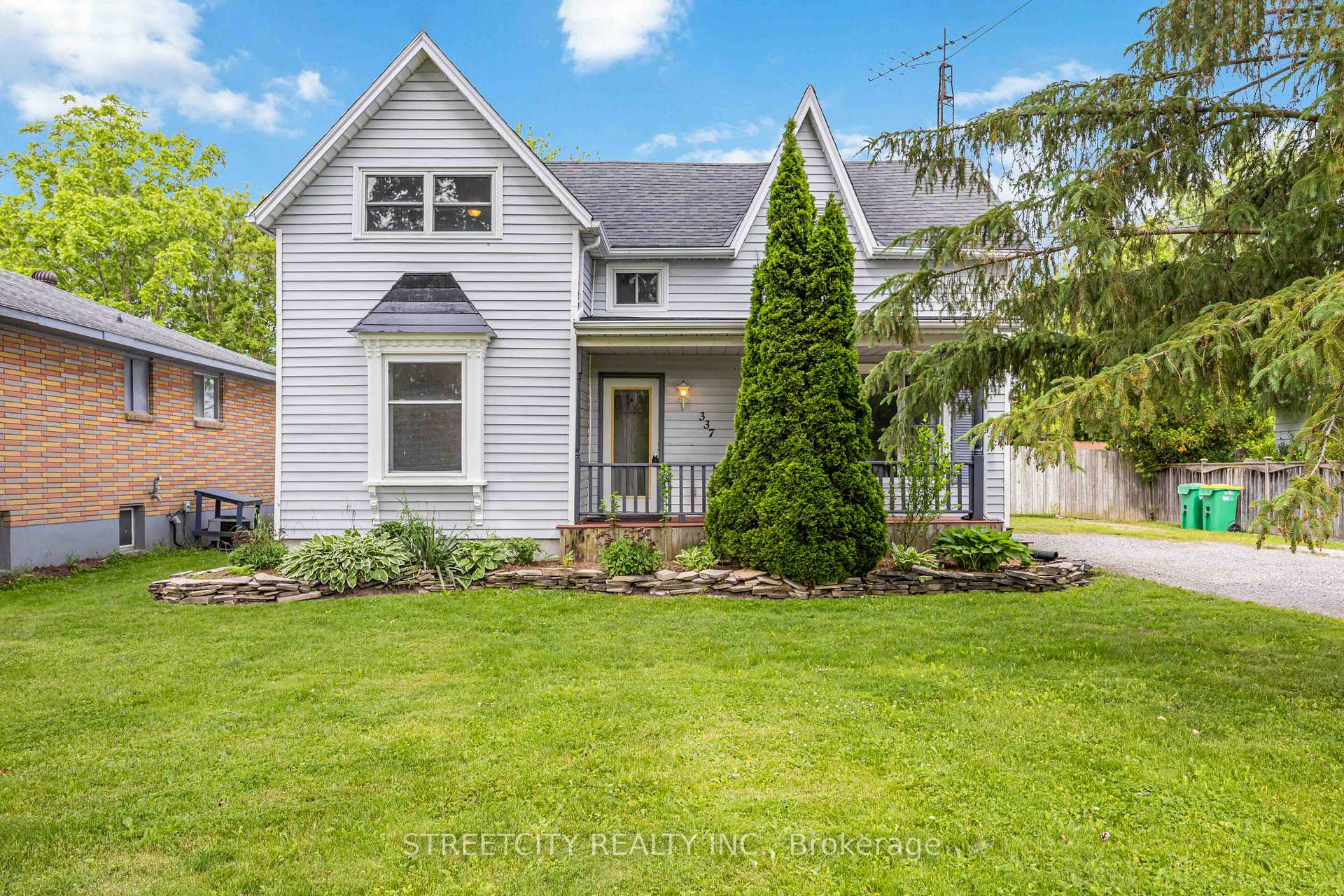 Front of 337 Eureka Street