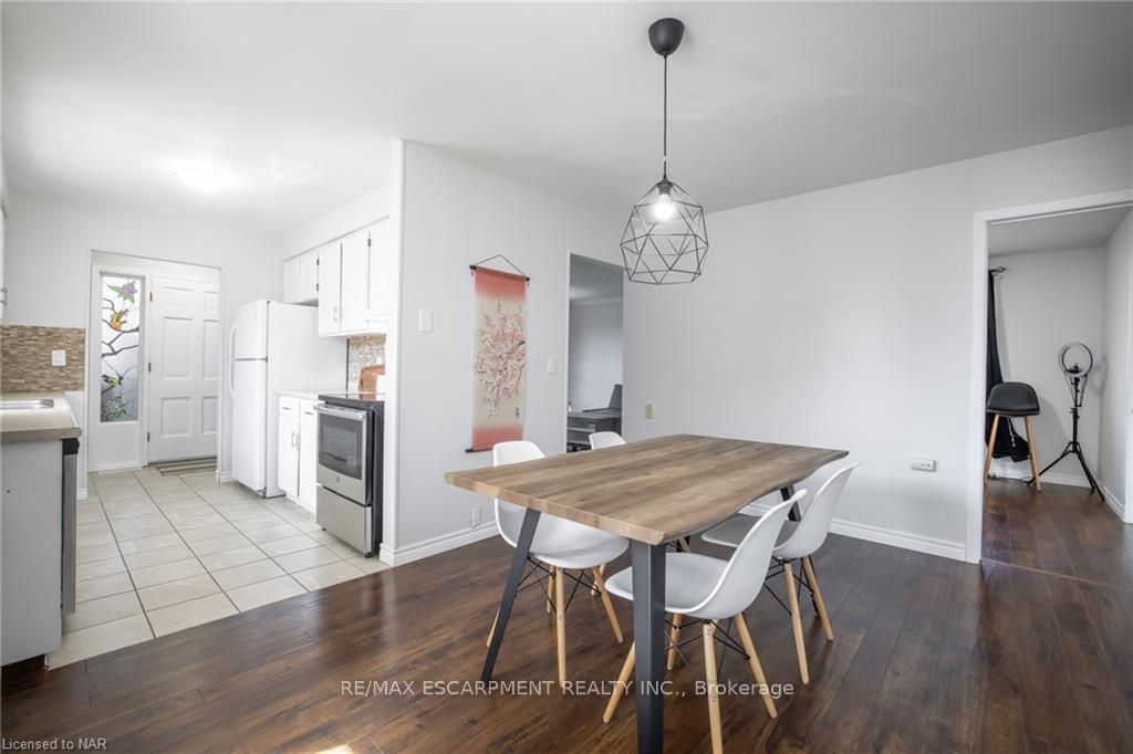 Photo 16 of 88 Gram Avenue, Welland, N. Welland — HOMEH