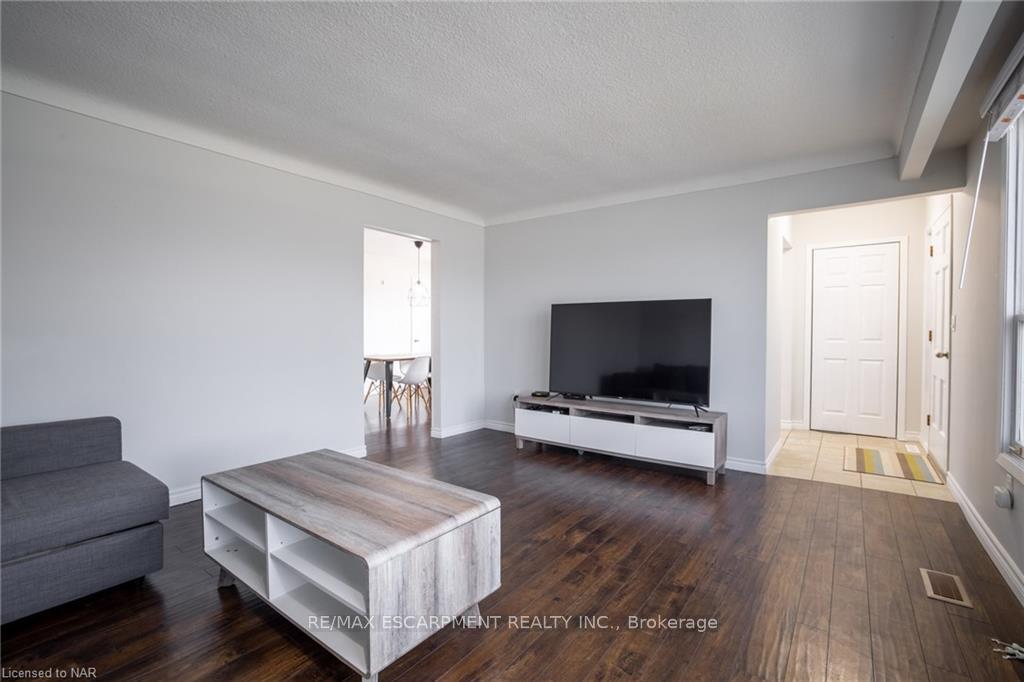 Photo 20 of 88 Gram Avenue, Welland, N. Welland — HOMEH