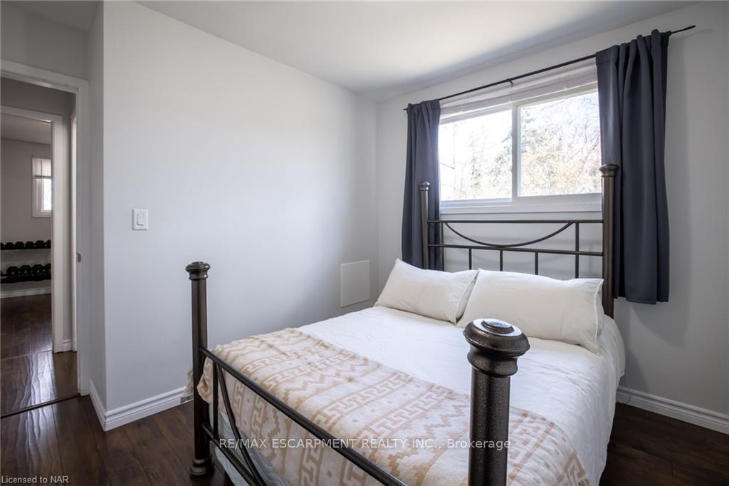 Photo 26 of 88 Gram Avenue, Welland, N. Welland — HOMEH