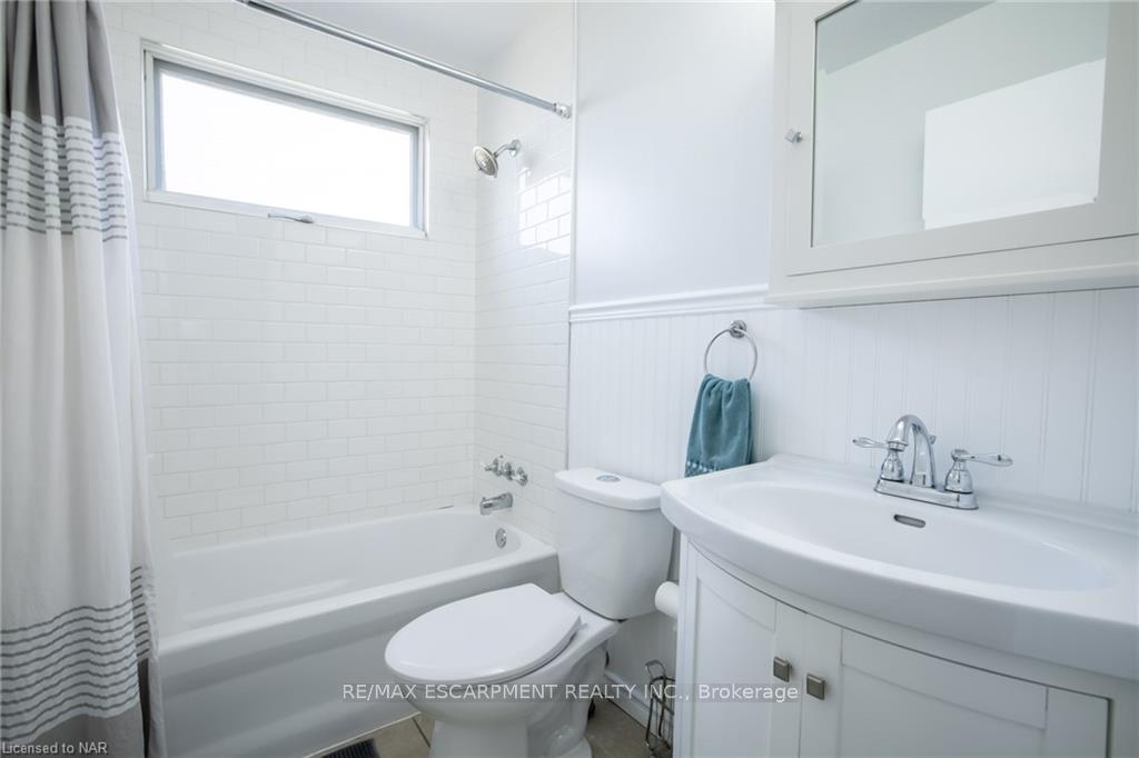 Photo 30 of 88 Gram Avenue, Welland, N. Welland — HOMEH