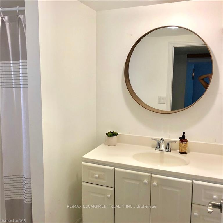 Photo 29 of 88 Gram Avenue, Welland, N. Welland — HOMEH