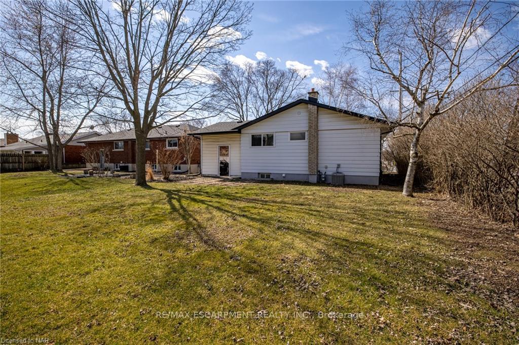 Photo 36 of 88 Gram Avenue, Welland, N. Welland — HOMEH