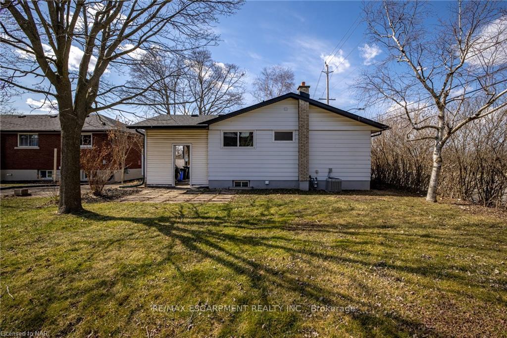 Photo 37 of 88 Gram Avenue, Welland, N. Welland — HOMEH