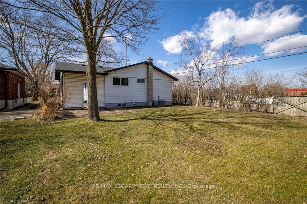 Photo 34 of 88 Gram Avenue, Welland, N. Welland — HOMEH