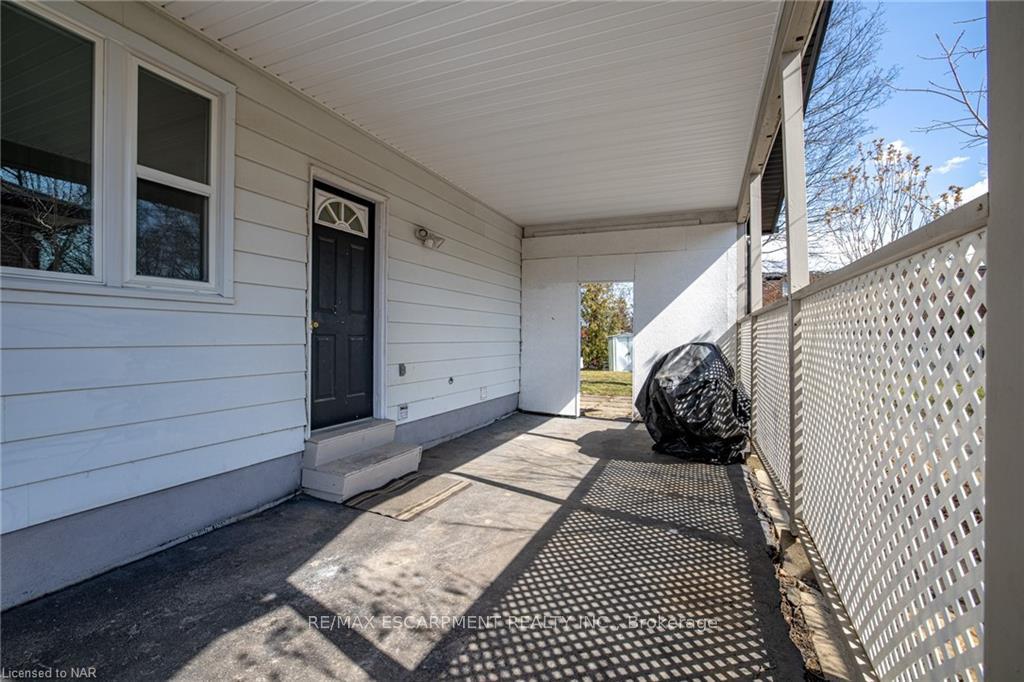 Photo 42 of 88 Gram Avenue, Welland, N. Welland — HOMEH