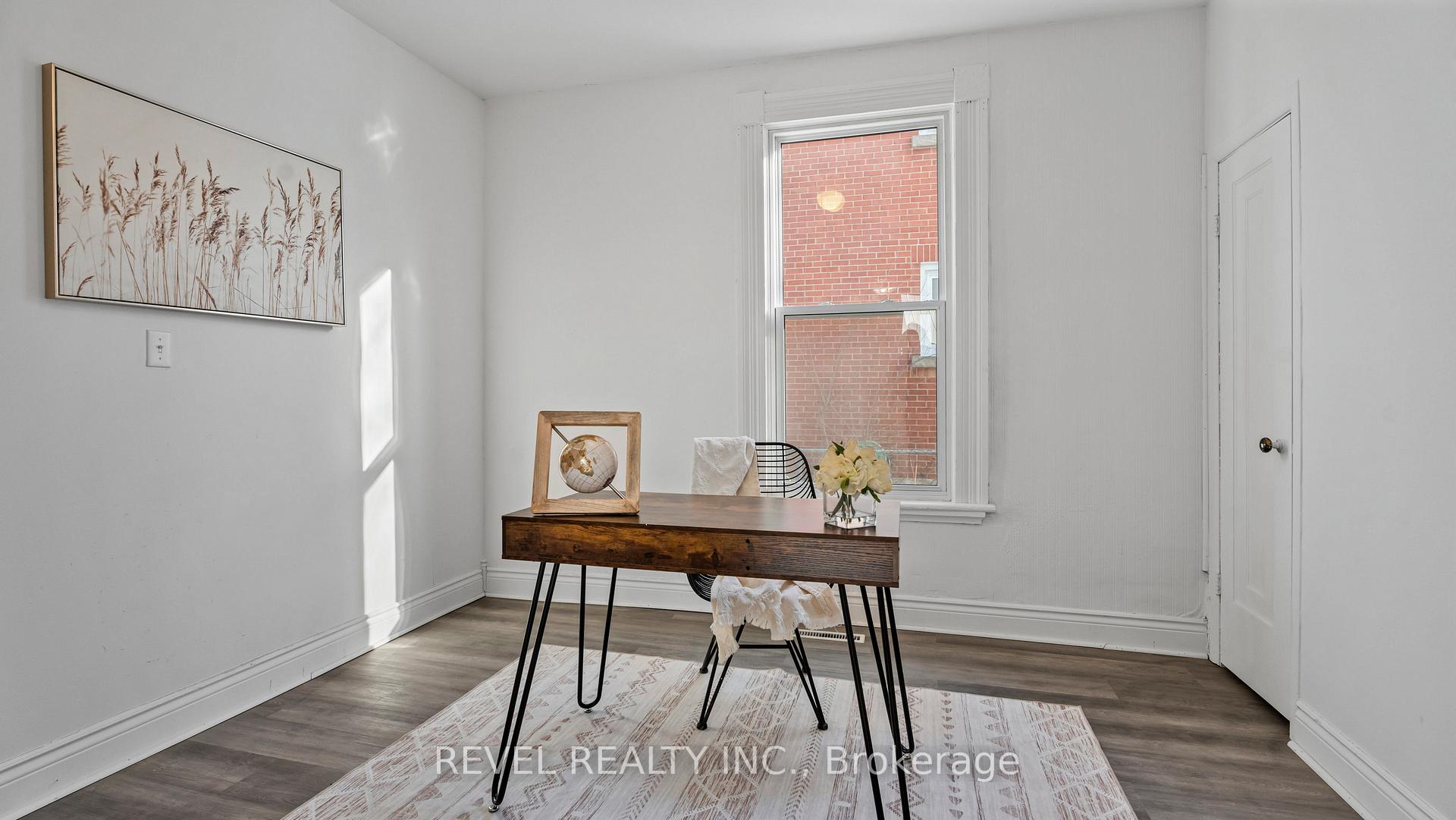 Photo 11 of 51 Baldwin Avenue, Brantford — HOMEH