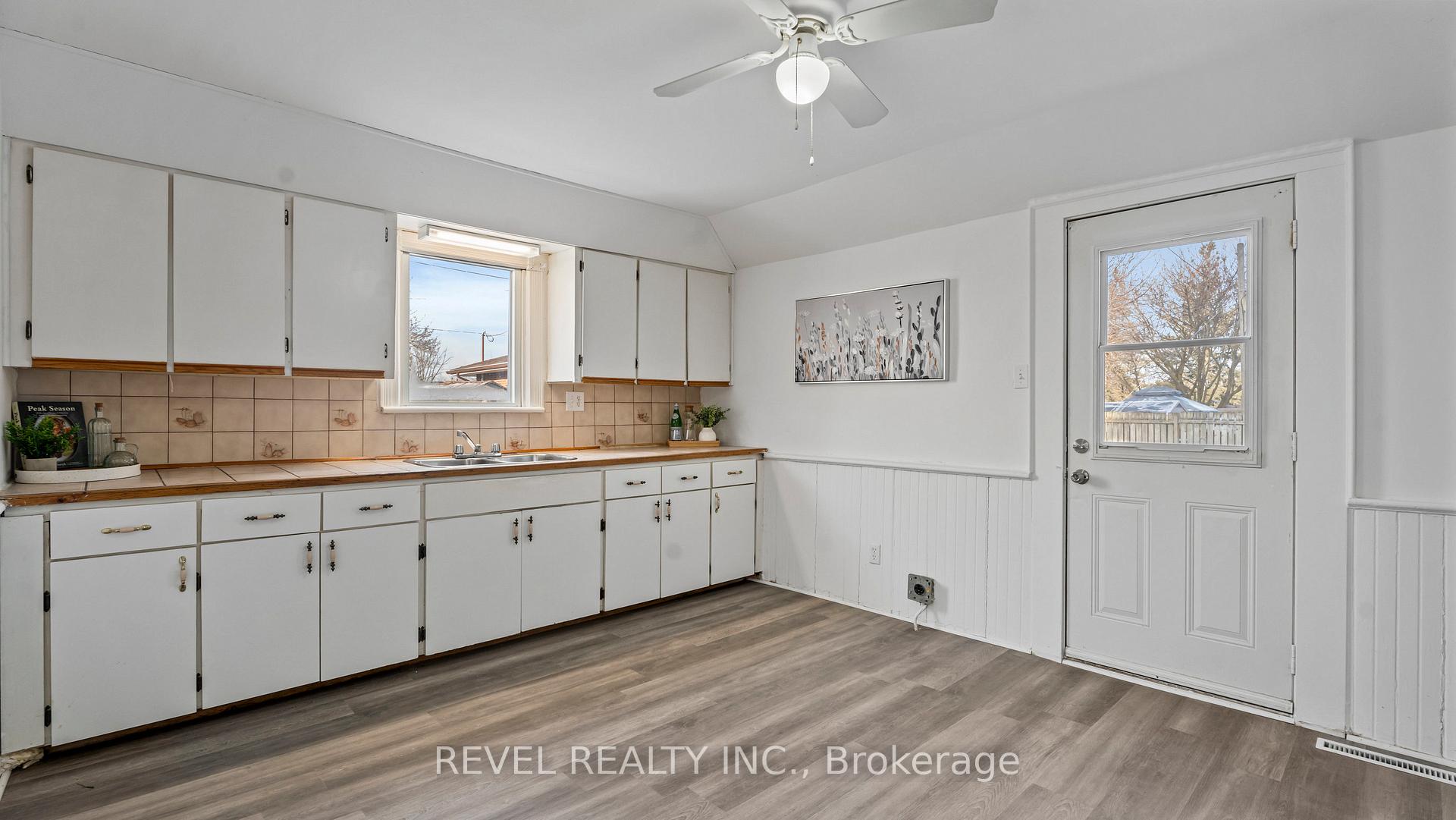 Photo 13 of 51 Baldwin Avenue, Brantford — HOMEH
