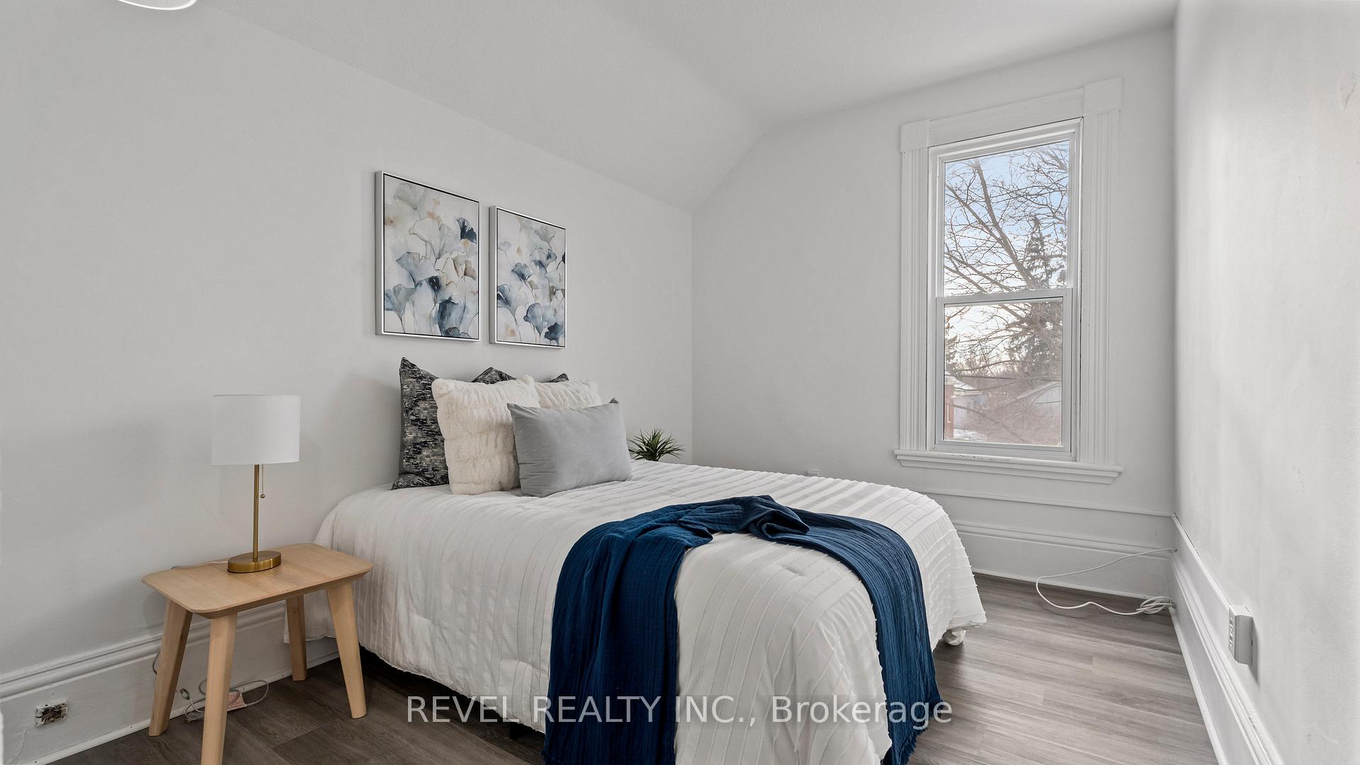 Photo 18 of 51 Baldwin Avenue, Brantford — HOMEH
