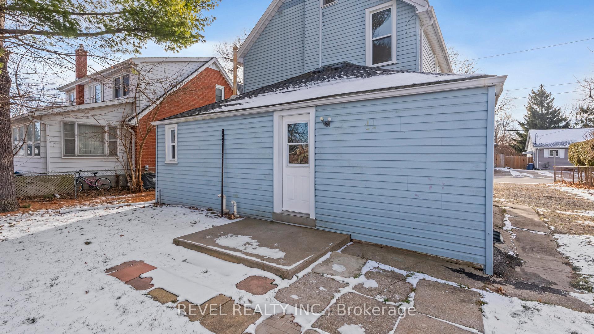 Photo 19 of 51 Baldwin Avenue, Brantford — HOMEH