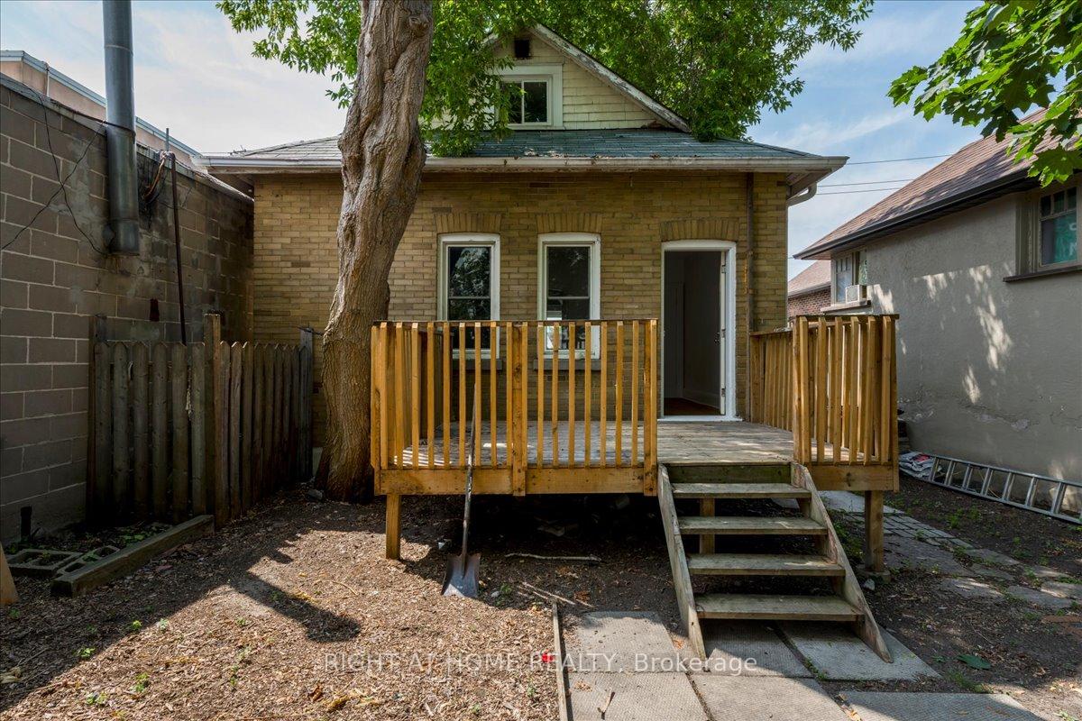 Photo 28 of 12 Ross Street, Barrie, City Centre — HOMEH
