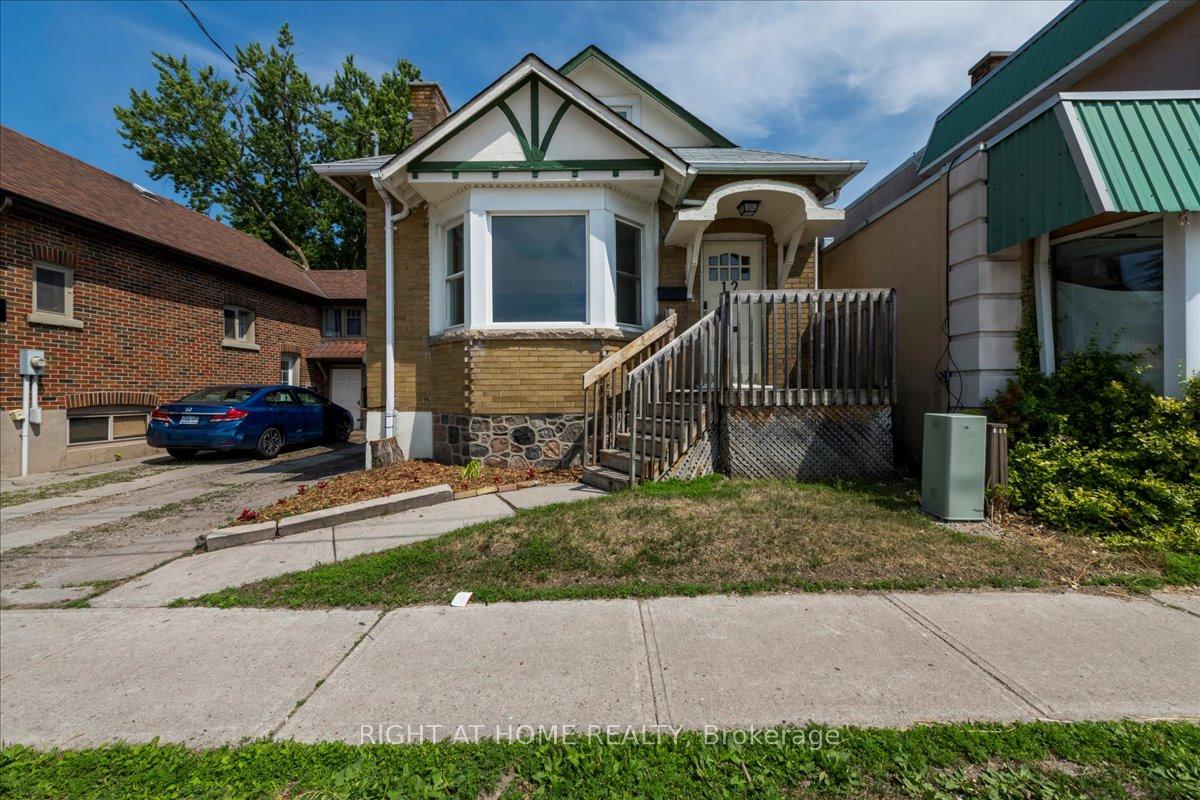 Photo 32 of 12 Ross Street, Barrie, City Centre — HOMEH