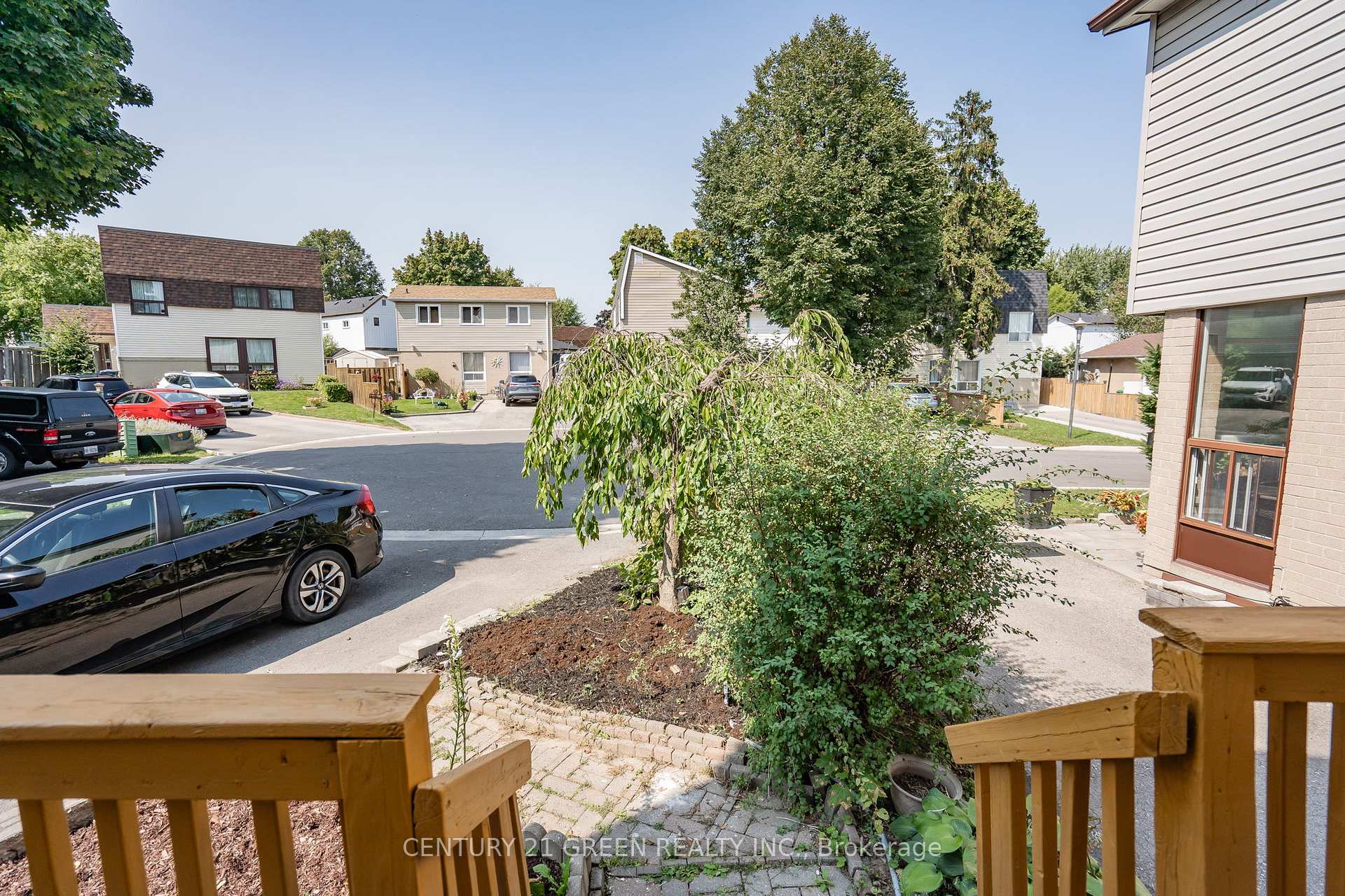Photo 18 of 23 Hector Court, Brampton, Central Park — HOMEH