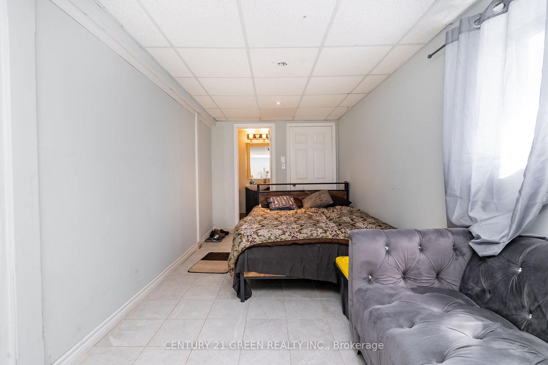 Photo 15 of 23 Hector Court, Brampton, Central Park — HOMEH
