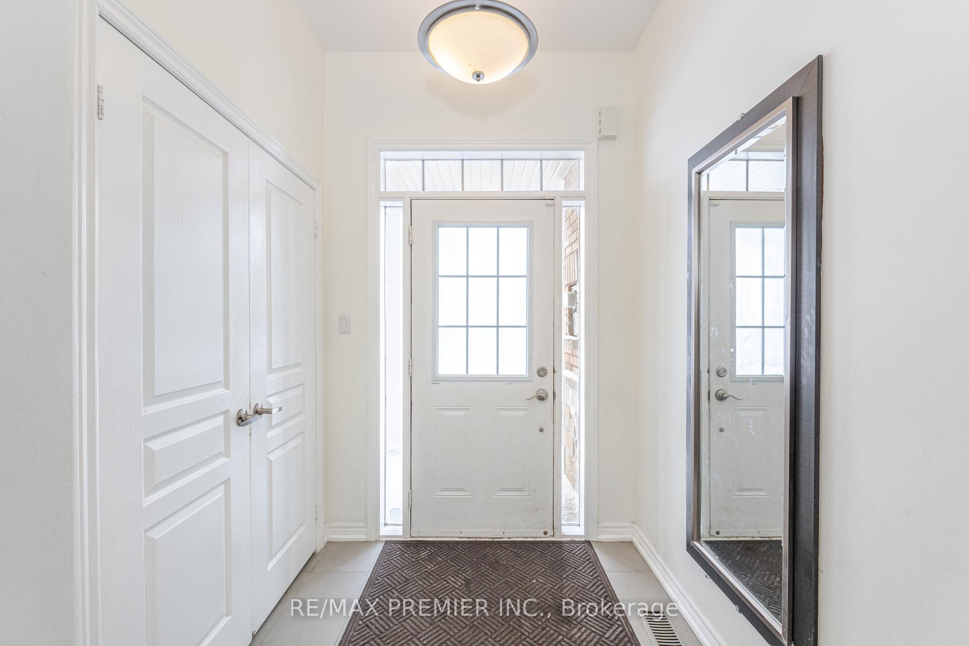 Photo 17 of 81 Alexie Way, Vaughan, Vellore Village — HOMEH