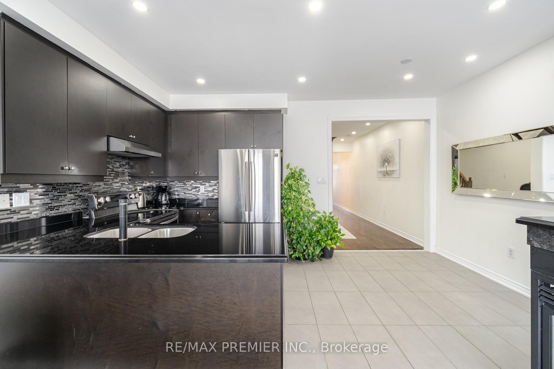 Photo 27 of 81 Alexie Way, Vaughan, Vellore Village — HOMEH