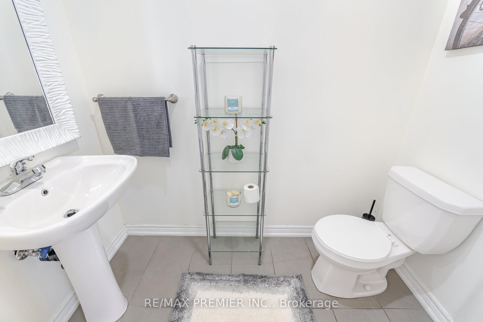 Photo 14 of 81 Alexie Way, Vaughan, Vellore Village — HOMEH