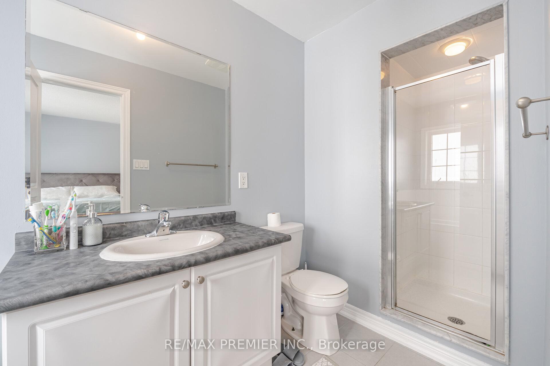 Photo 12 of 81 Alexie Way, Vaughan, Vellore Village — HOMEH