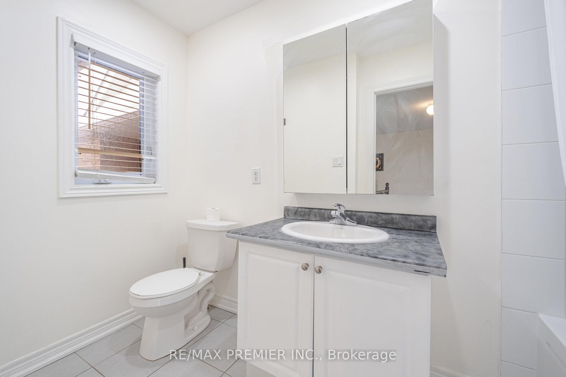Photo 35 of 81 Alexie Way, Vaughan, Vellore Village — HOMEH