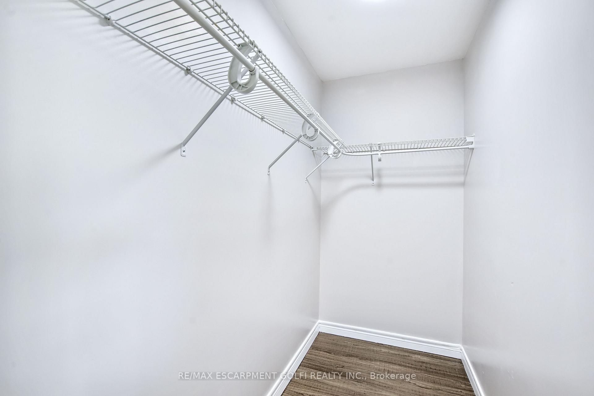 Photo 26 of 251 Pelham Road, St. Catharines, Rykert/Vansickle — HOMEH