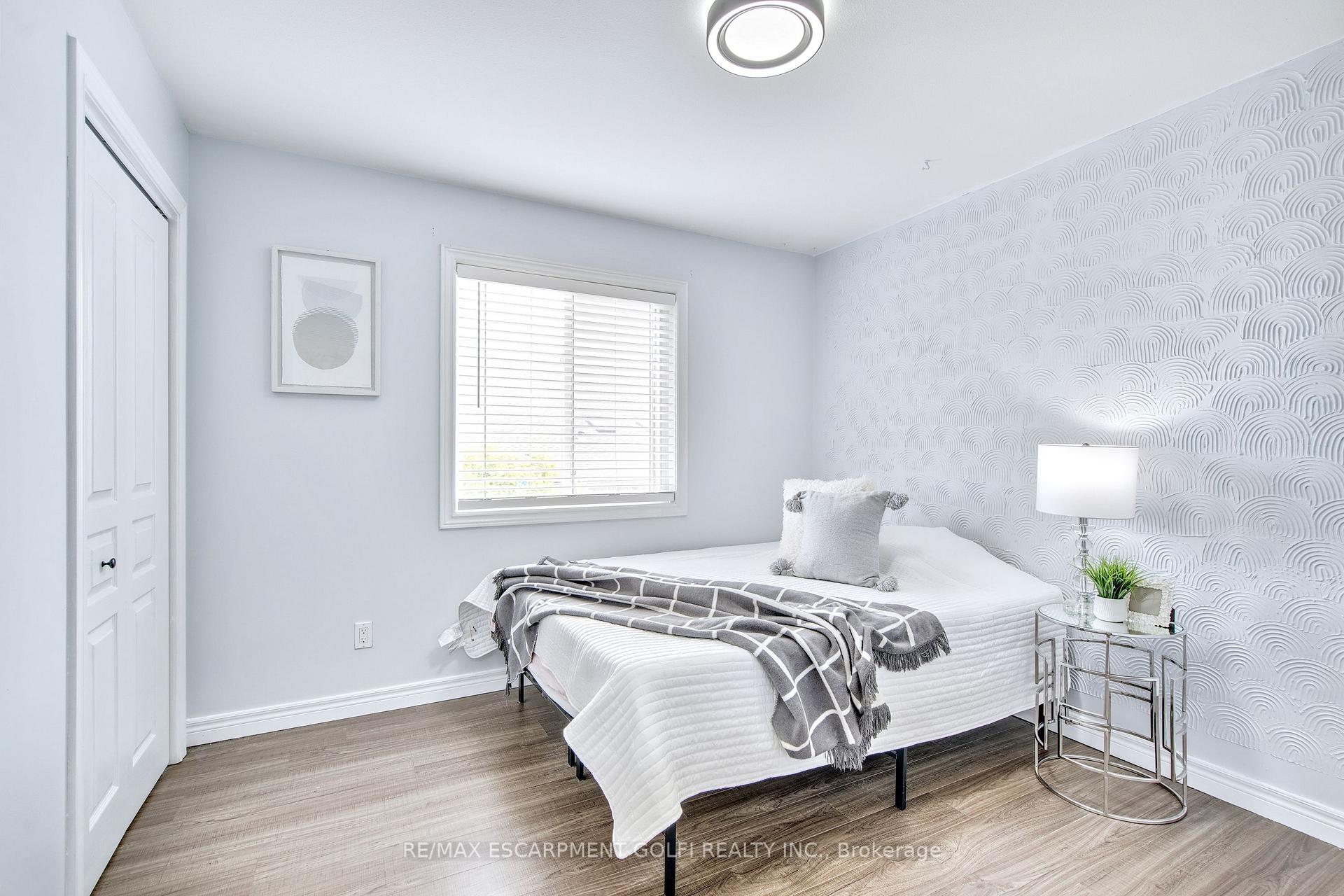 Photo 25 of 251 Pelham Road, St. Catharines, Rykert/Vansickle — HOMEH