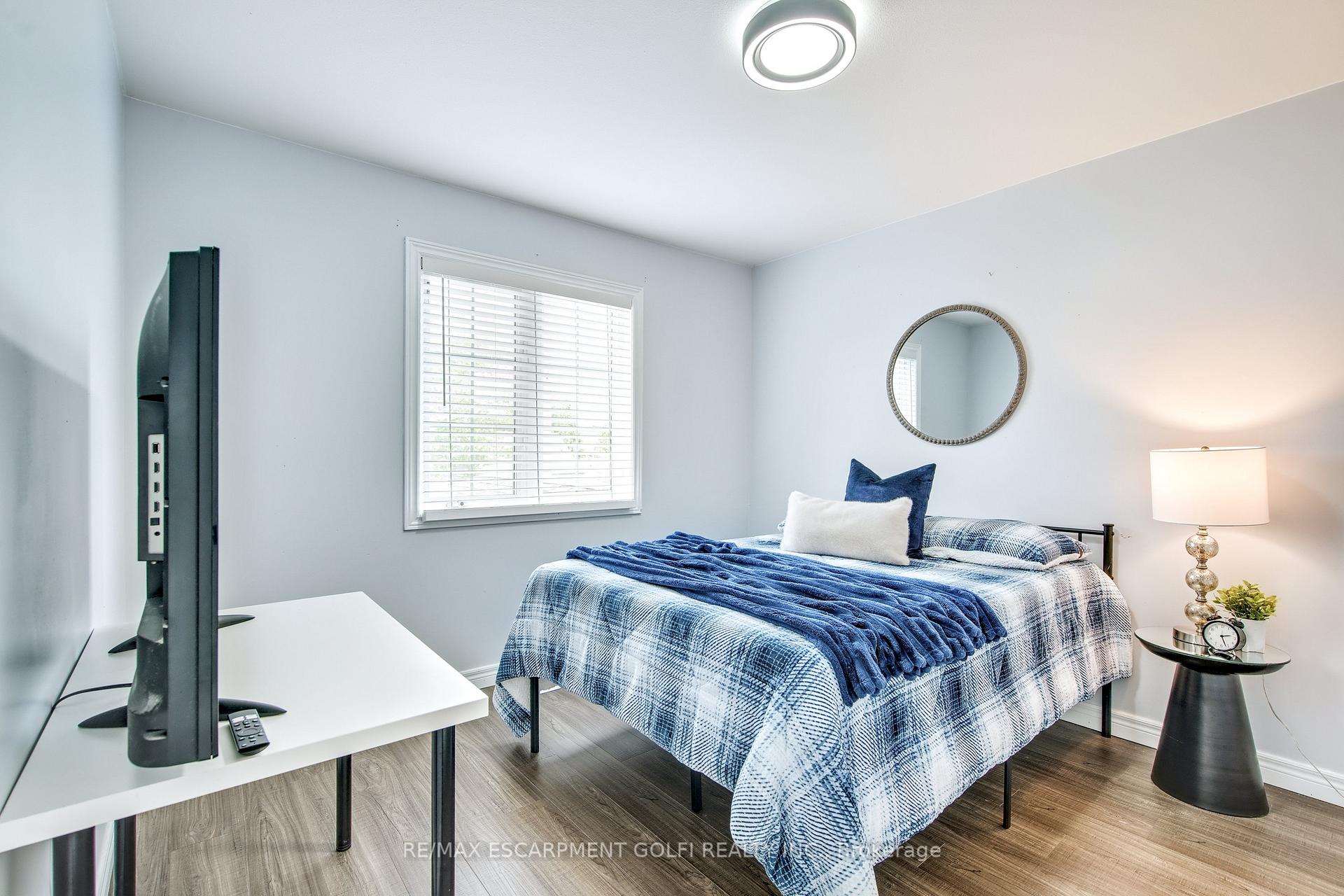 Photo 20 of 251 Pelham Road, St. Catharines, Rykert/Vansickle — HOMEH
