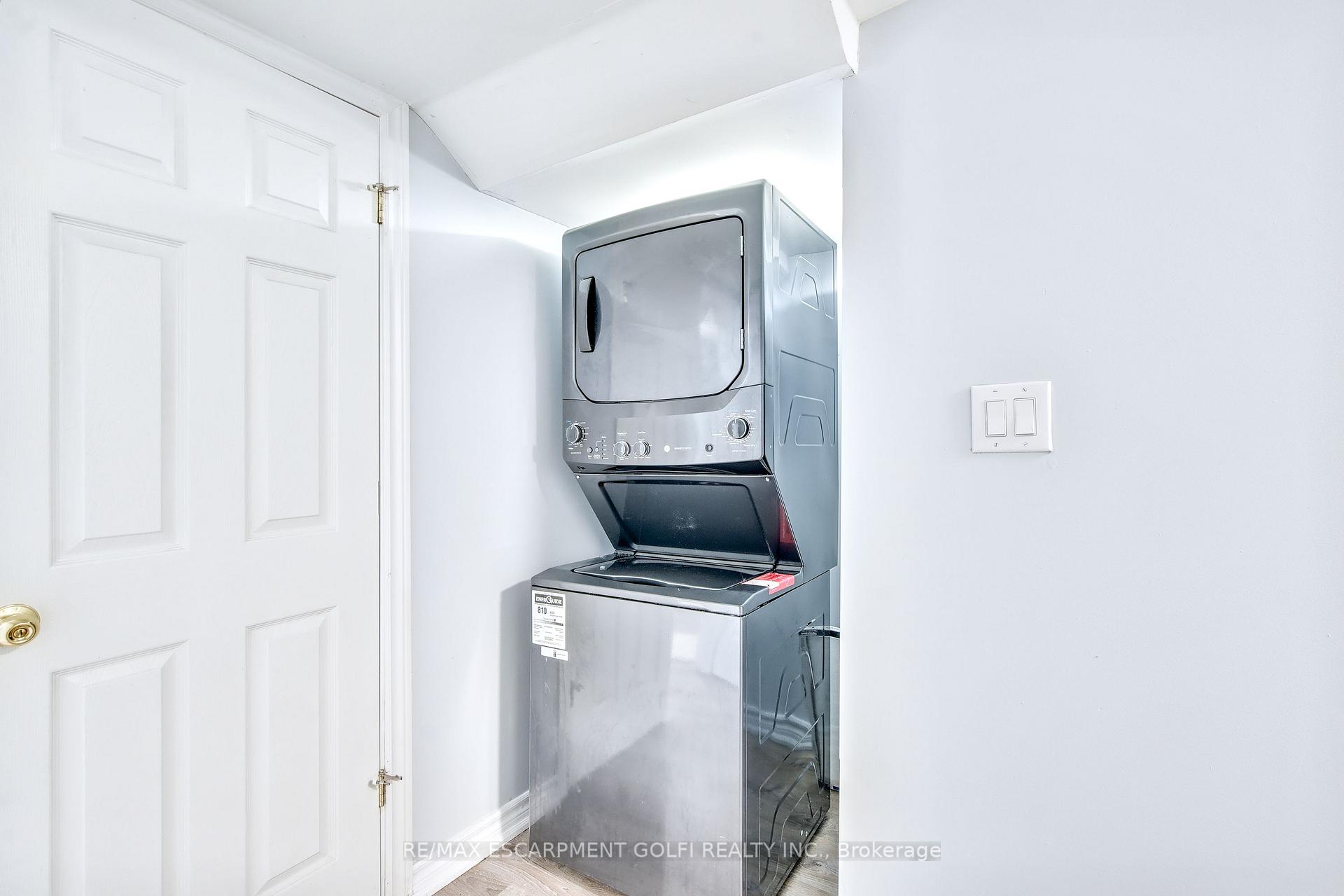 Photo 29 of 251 Pelham Road, St. Catharines, Rykert/Vansickle — HOMEH