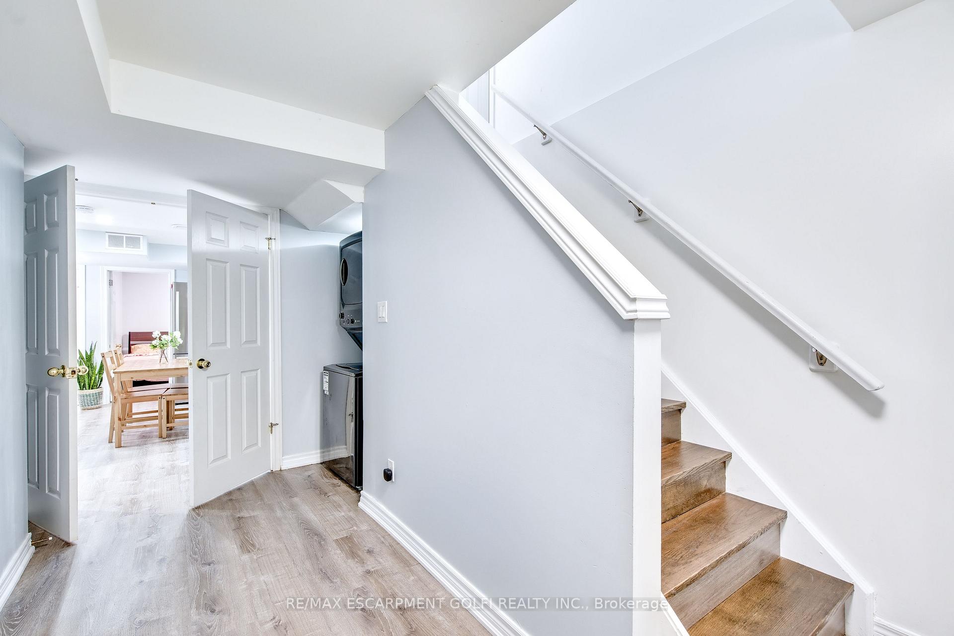 Photo 24 of 251 Pelham Road, St. Catharines, Rykert/Vansickle — HOMEH