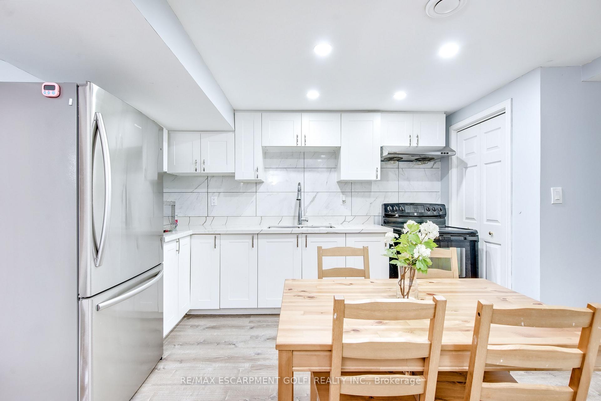 Photo 22 of 251 Pelham Road, St. Catharines, Rykert/Vansickle — HOMEH