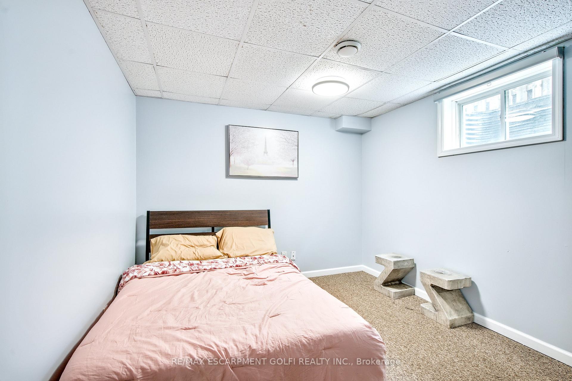 Photo 19 of 251 Pelham Road, St. Catharines, Rykert/Vansickle — HOMEH