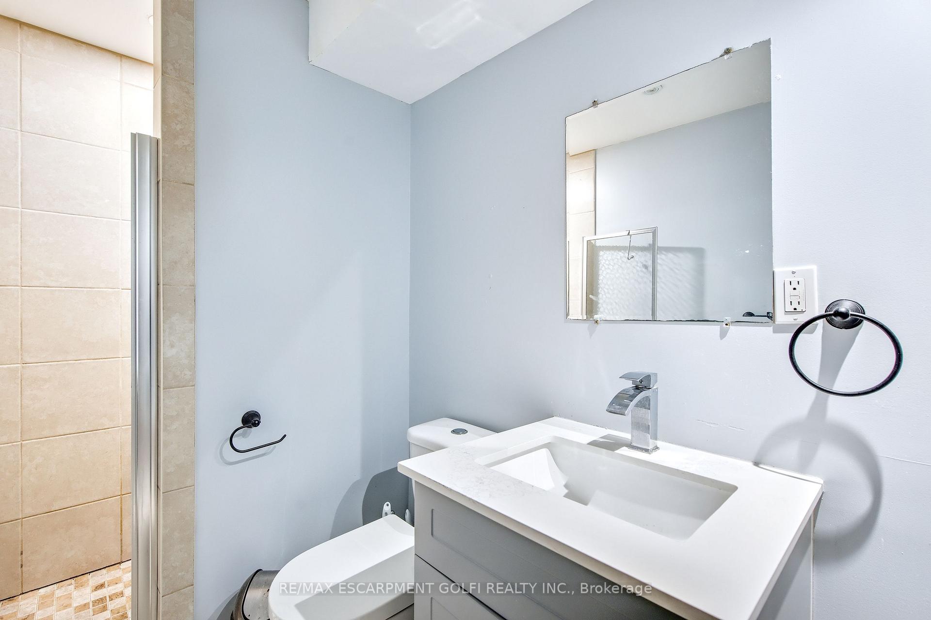 Photo 36 of 251 Pelham Road, St. Catharines, Rykert/Vansickle — HOMEH