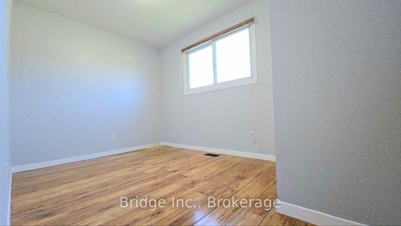 Photo 3 of 1 Hedgeson Court, Brampton, Central Park — HOMEH