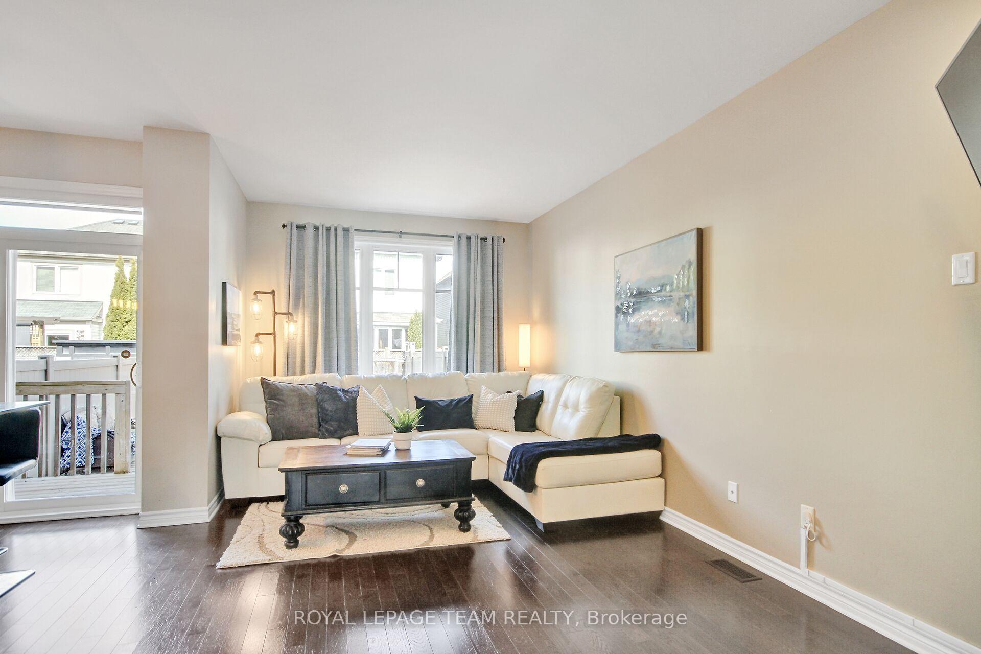 Photo 11 of 225 Brambling Way, Ottawa, Barrhaven - Half Moon Bay — HOMEH