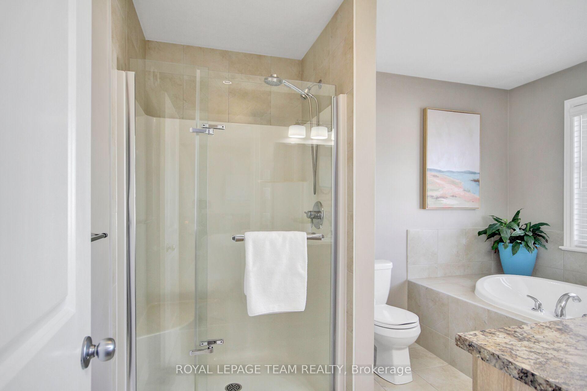 Photo 18 of 225 Brambling Way, Ottawa, Barrhaven - Half Moon Bay — HOMEH